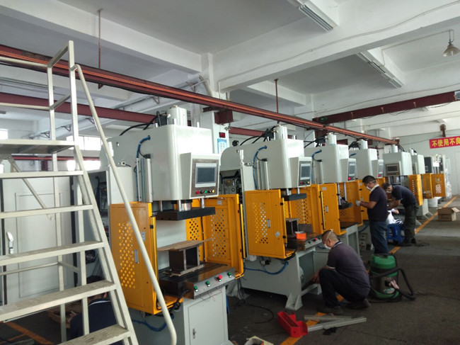 伺服油壓機(jī) 伺服油壓機(jī)