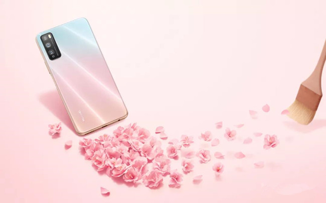 5G手機后蓋多方案，塑膠與一體注塑并行