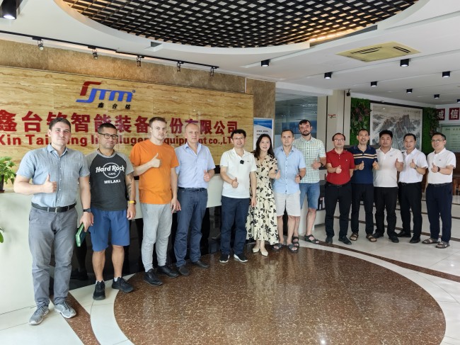 熱烈歡迎俄羅斯客人蒞臨鑫臺銘參觀考察 熱烈歡迎俄羅斯客人蒞臨鑫臺銘參觀考察