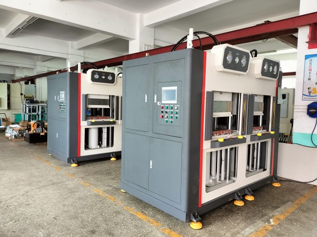 高爾夫球具碳纖維熱壓成型機(jī)特點(diǎn) 高爾夫球具碳纖維熱壓成型機(jī)特點(diǎn)